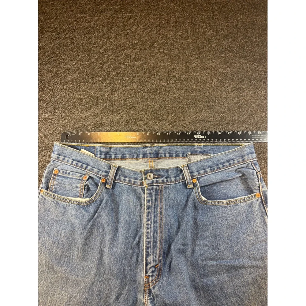 Levis levi 560